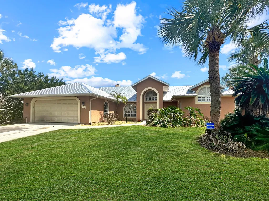 1860 Cobia Drive Vero Beach FL 32960