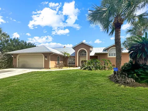 1860 Cobia Drive Vero Beach FL 32960