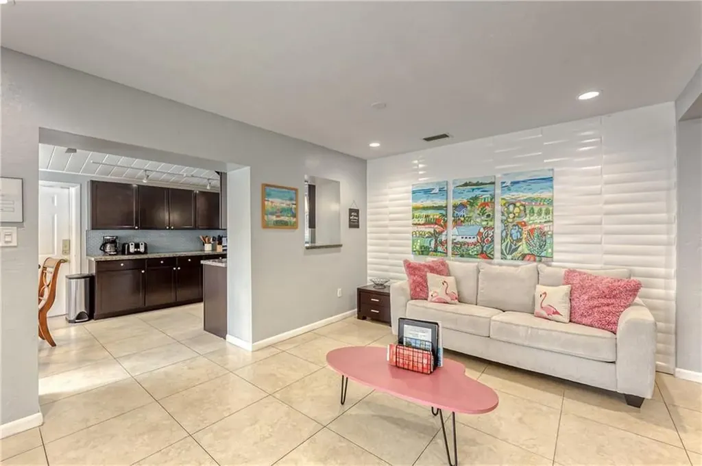 1517 NE 17th Terrace Fort Lauderdale FL 33304