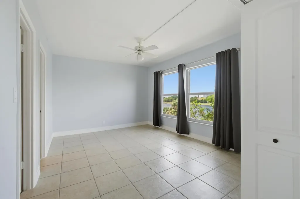 2801 N Palm Aire Drive Pompano Beach FL 33069