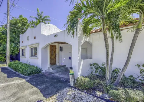 711 12th Avenue N Lake Worth Beach FL 33460