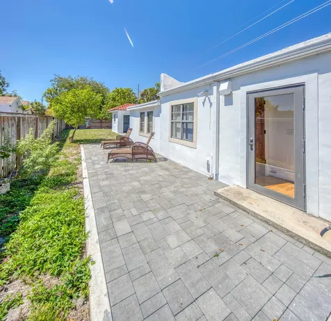 711 12th Avenue N Lake Worth Beach FL 33460