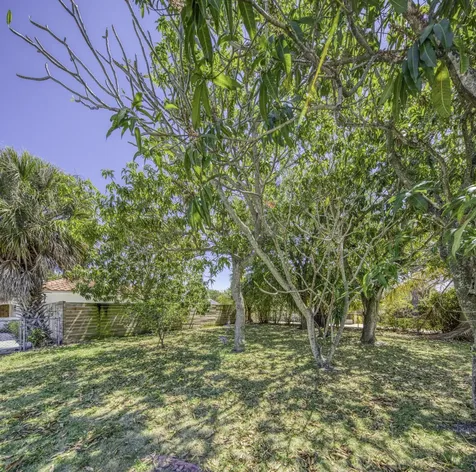 711 12th Avenue N Lake Worth Beach FL 33460