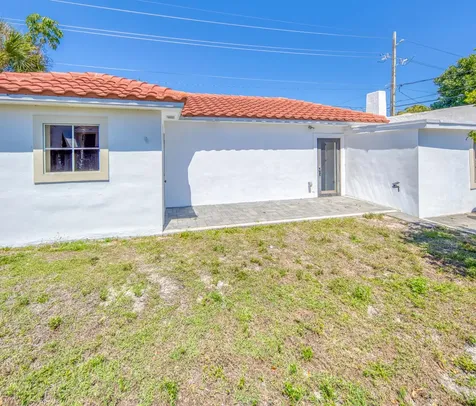 711 12th Avenue N Lake Worth Beach FL 33460