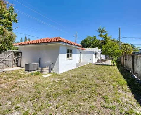 711 12th Avenue N Lake Worth Beach FL 33460