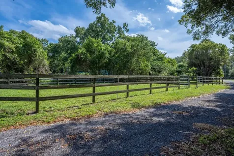 13717 E Citrus Drive Loxahatchee Groves FL 33470