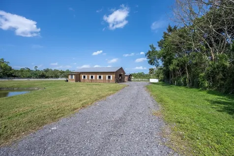 13717 E Citrus Drive Loxahatchee Groves FL 33470