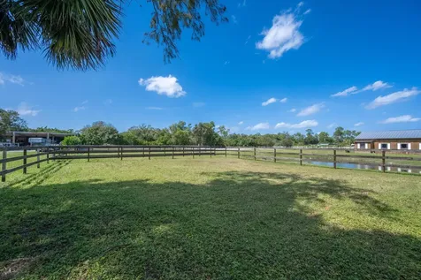 13717 E Citrus Drive Loxahatchee Groves FL 33470