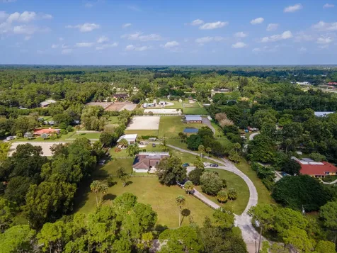 13717 E Citrus Drive Loxahatchee Groves FL 33470