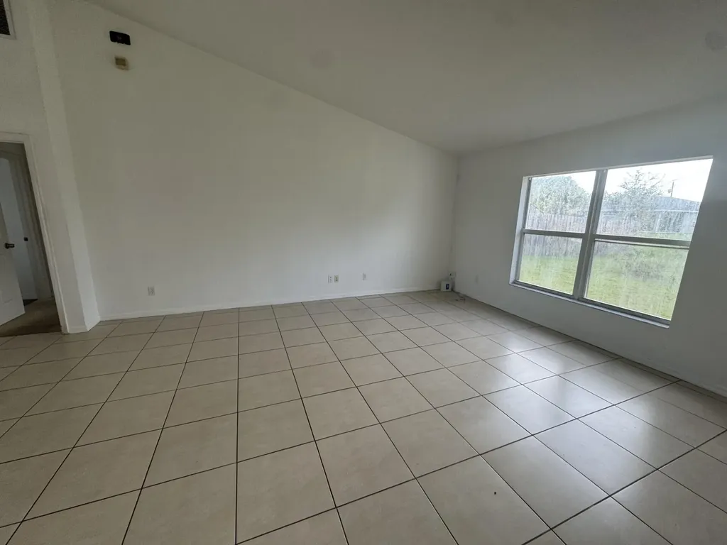 1061 SW Coleman Avenue Port St Lucie FL 34953