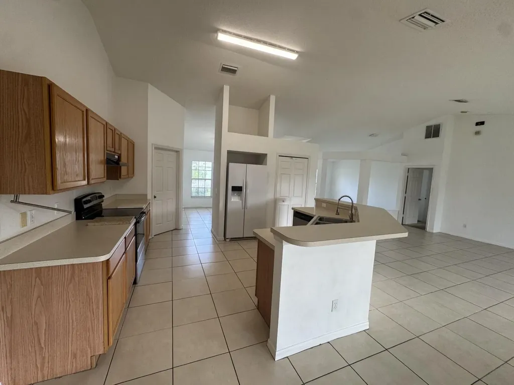 1061 SW Coleman Avenue Port St Lucie FL 34953