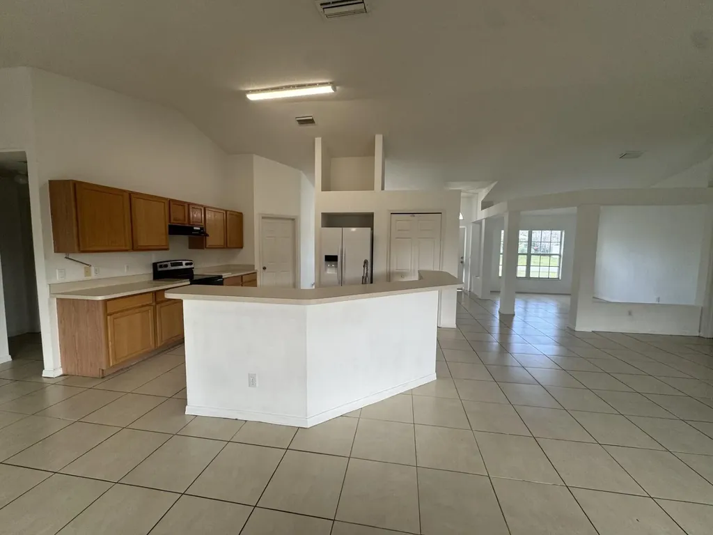 1061 SW Coleman Avenue Port St Lucie FL 34953