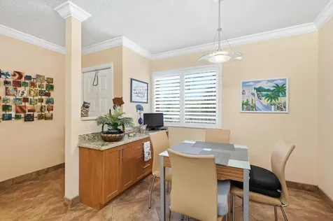 2541 N Nob Hill Road Sunrise FL 33322