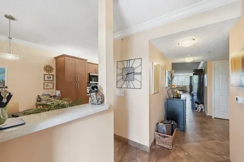 2541 N Nob Hill Road Sunrise FL 33322