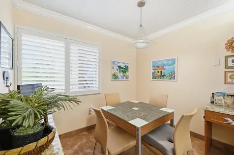2541 N Nob Hill Road Sunrise FL 33322