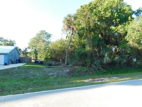 7203 Salerno Road Fort Pierce FL 34951