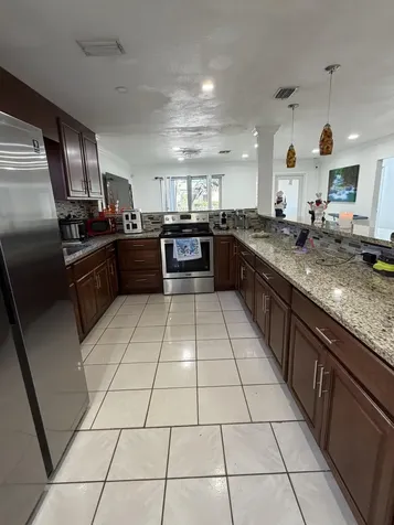 814 Colonial Road West Palm Beach FL 33405