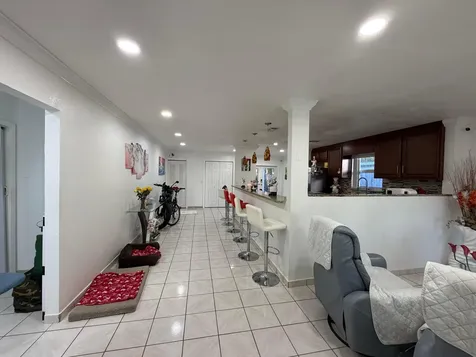 814 Colonial Road West Palm Beach FL 33405