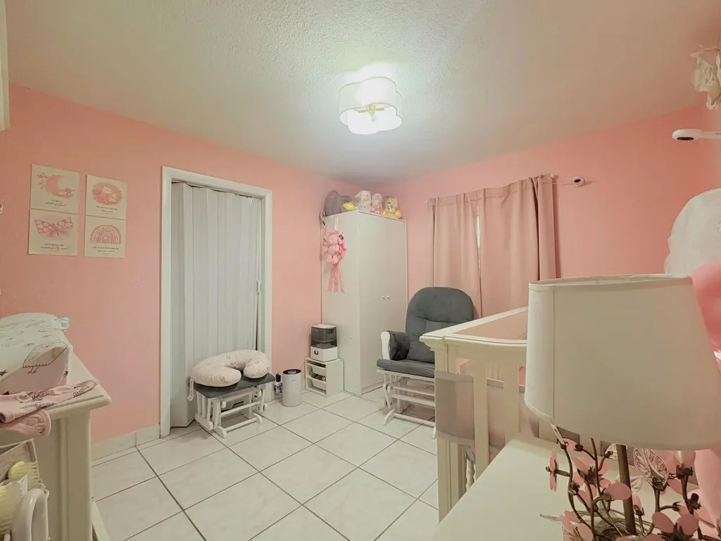 2743 Kentucky Street West Palm Beach FL 33406