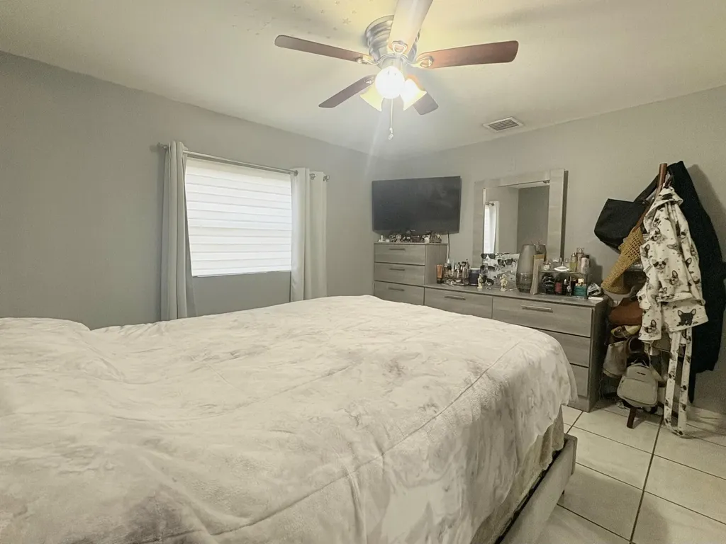 2743 Kentucky Street West Palm Beach FL 33406