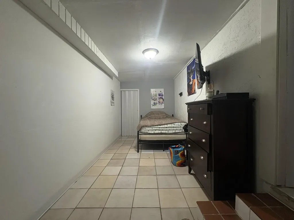 2743 Kentucky Street West Palm Beach FL 33406