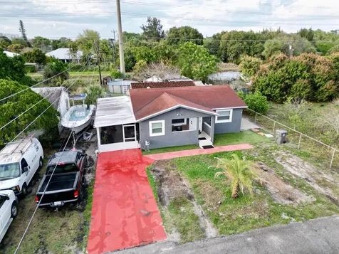 2743 Kentucky Street West Palm Beach FL 33406
