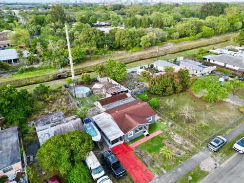 2743 Kentucky Street West Palm Beach FL 33406