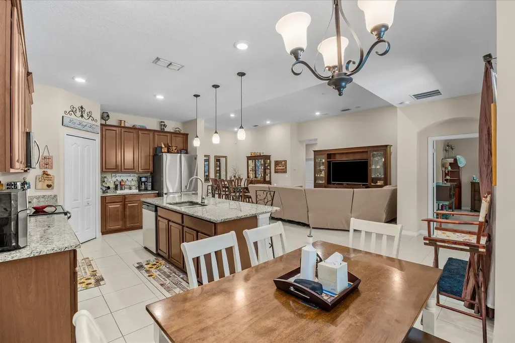 5744 NW Cahaba Street Port St Lucie FL 34986