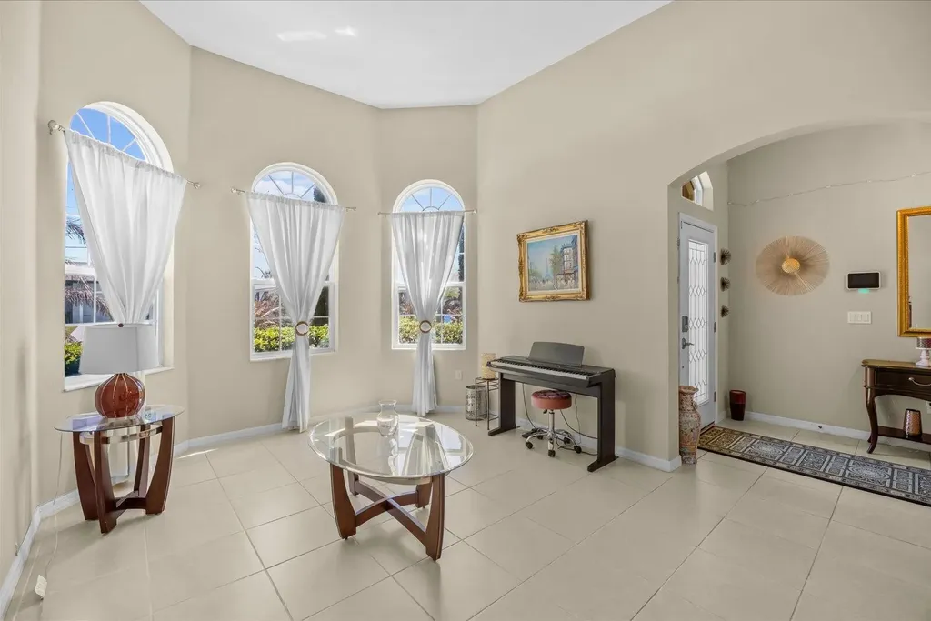 5744 NW Cahaba Street Port St Lucie FL 34986