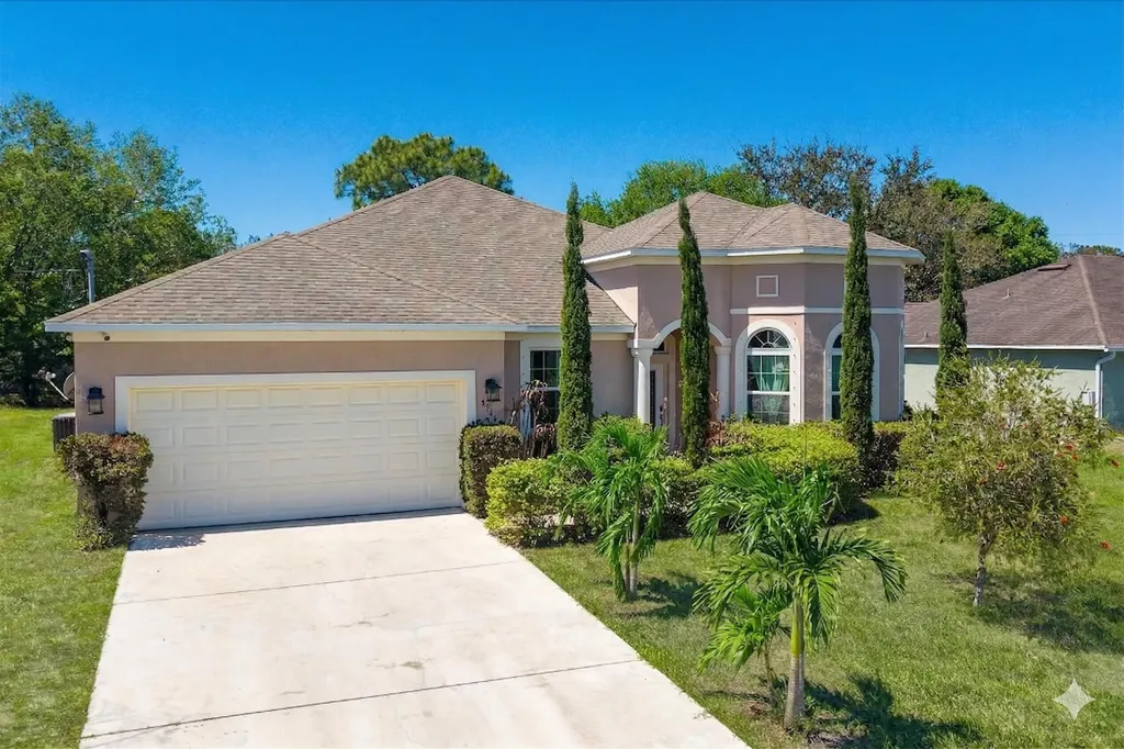 5744 NW Cahaba Street Port St Lucie FL 34986