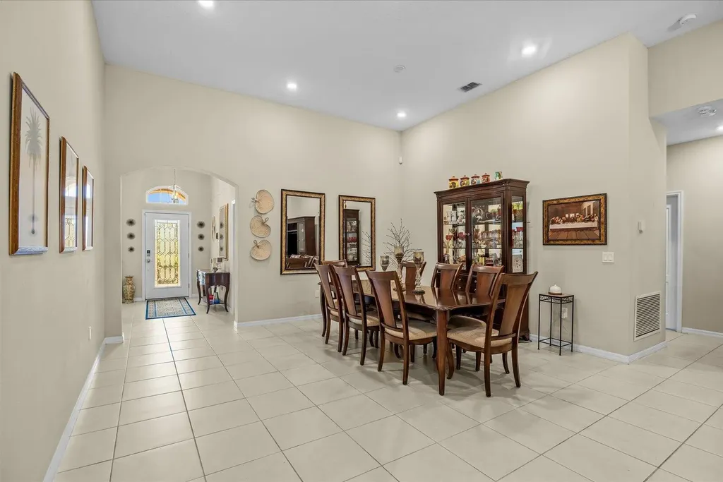 5744 NW Cahaba Street Port St Lucie FL 34986