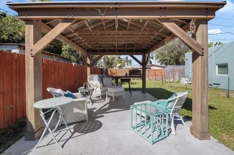 301 Hawthorne Drive Lake Park FL 33403