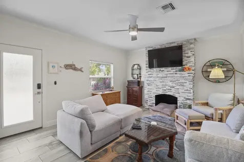 301 Hawthorne Drive Lake Park FL 33403