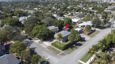 301 Hawthorne Drive Lake Park FL 33403