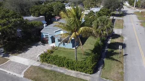 301 Hawthorne Drive Lake Park FL 33403