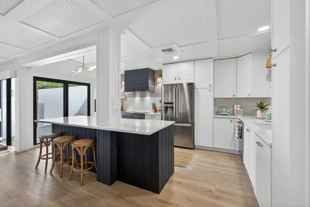 17085 Bay Street Jupiter FL 33477
