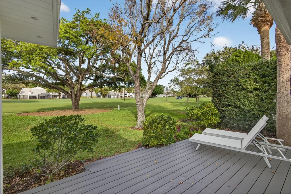 17085 Bay Street Jupiter FL 33477
