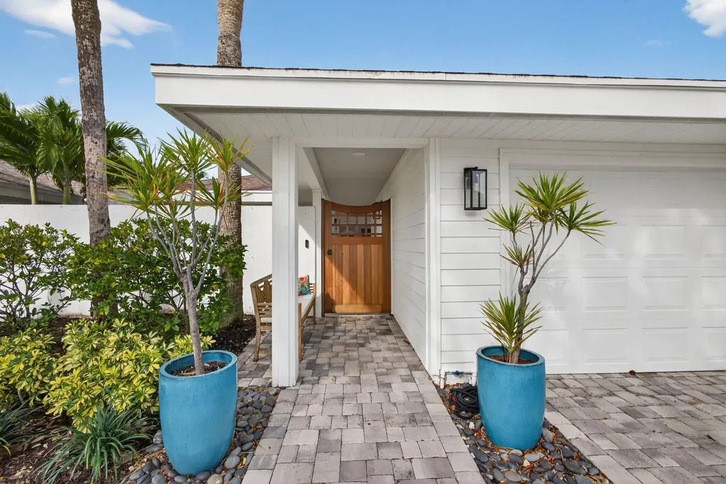 17085 Bay Street Jupiter FL 33477