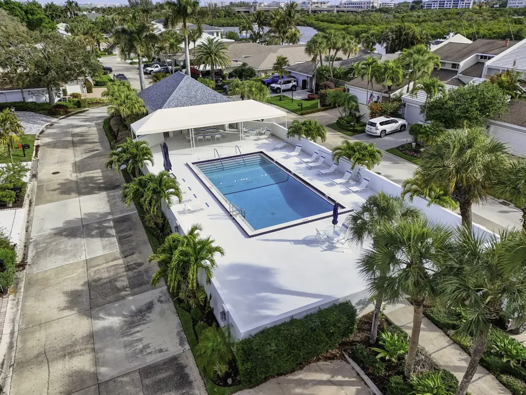 17085 Bay Street Jupiter FL 33477