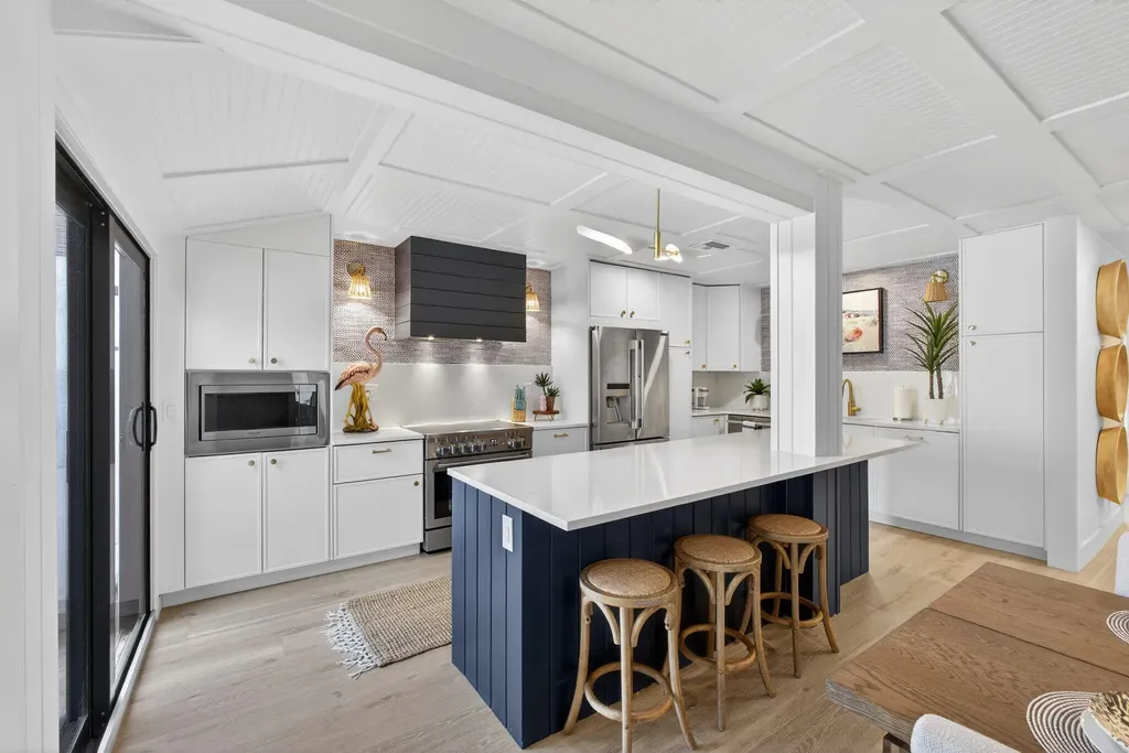 17085 Bay Street Jupiter FL 33477