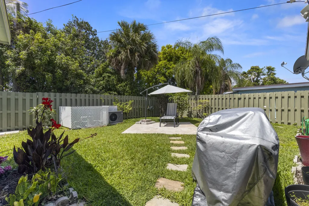 944 Hansen Street West Palm Beach FL 33405