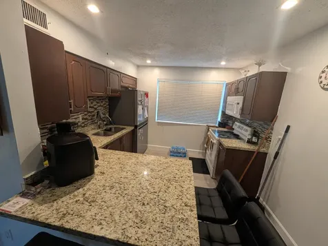 6104 SW 20th Street Miramar FL 33023
