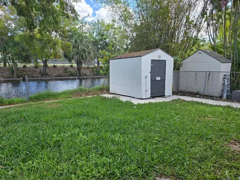 8214 SW 14th Court North Lauderdale FL 33068