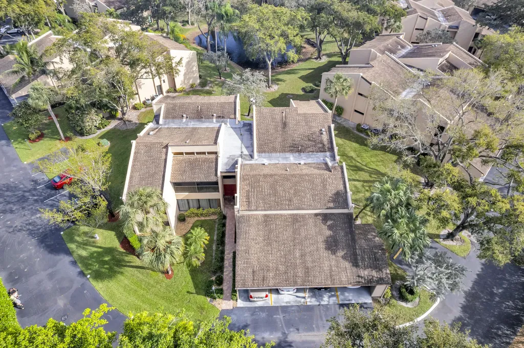 6521 Pumpkin Seed Circle Boca Raton FL 33433