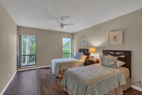6521 Pumpkin Seed Circle Boca Raton FL 33433