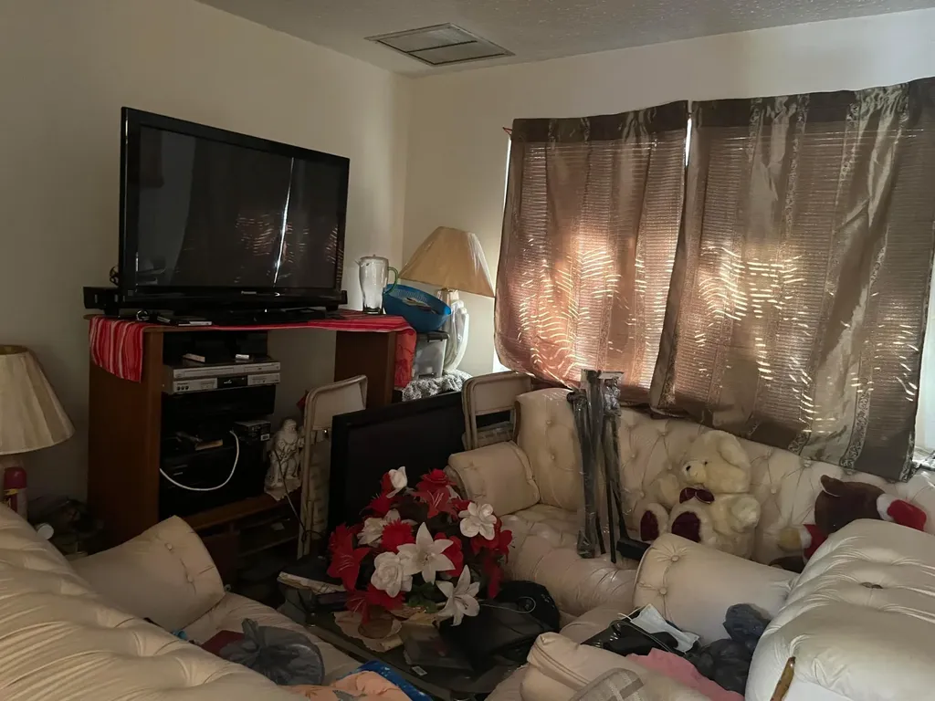 530 S C Street W Lake Worth Beach FL 33460