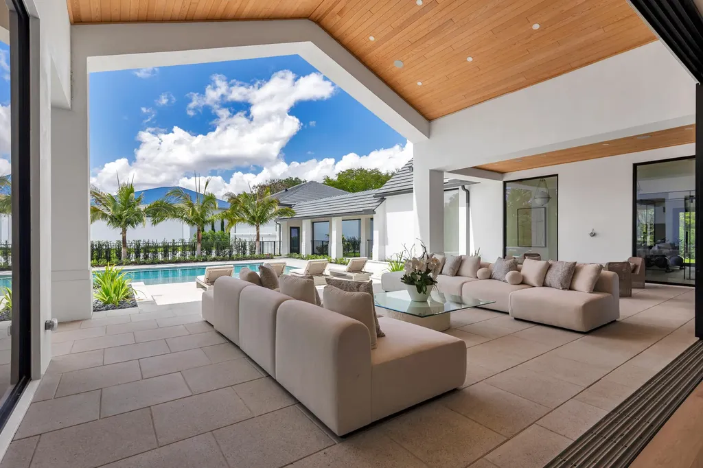 2015 Lockheed Terrace Wellington FL 33414