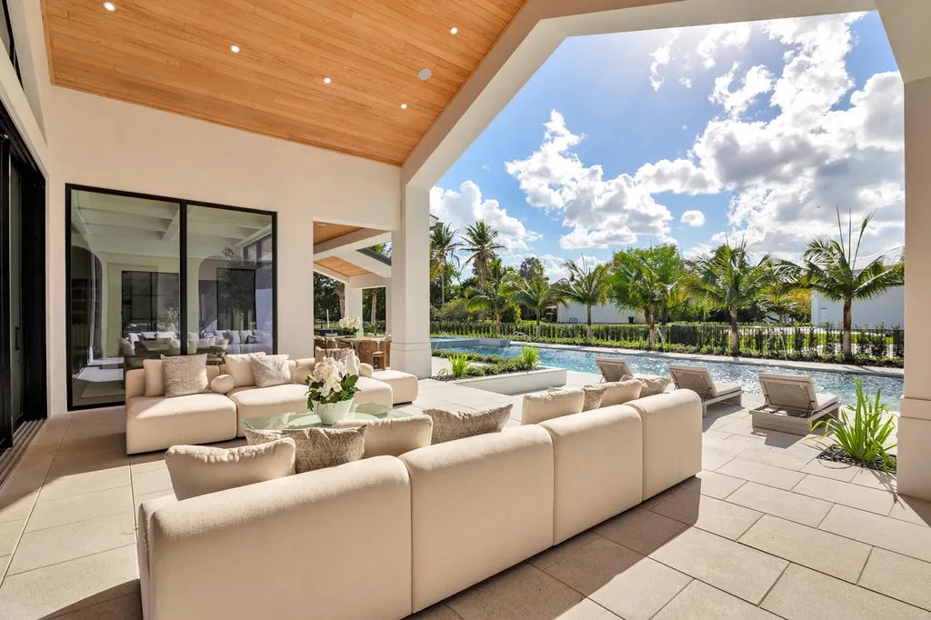2015 Lockheed Terrace Wellington FL 33414