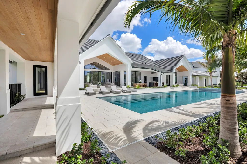 2015 Lockheed Terrace Wellington FL 33414