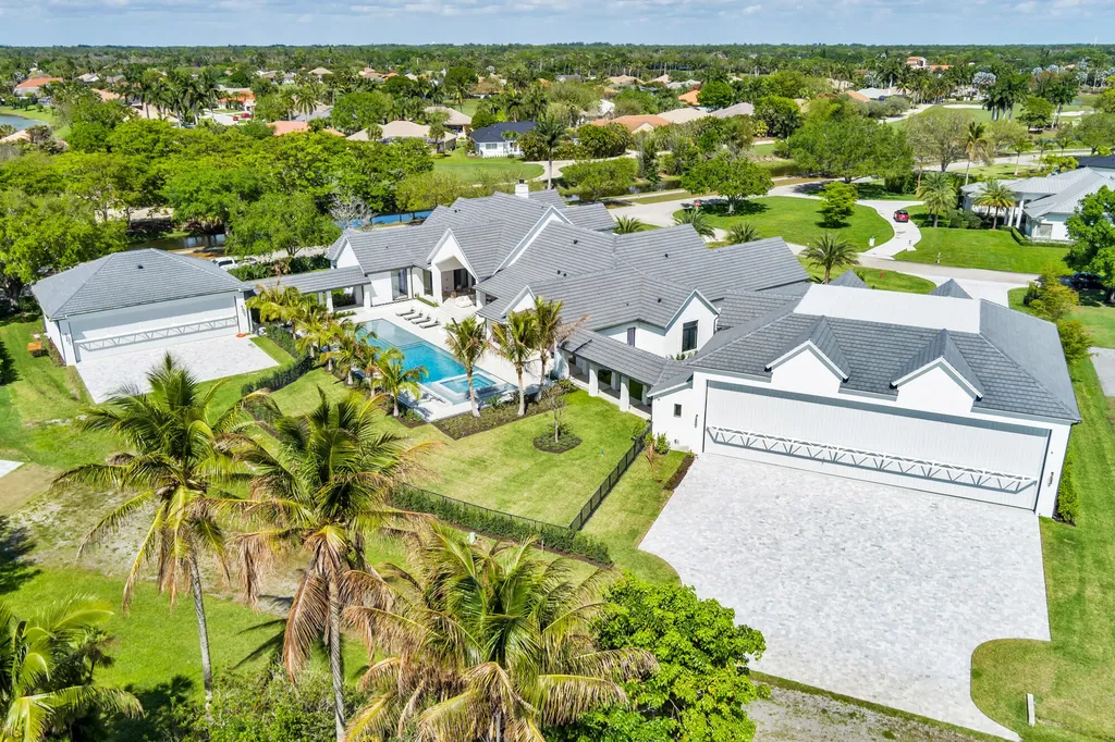 2015 Lockheed Terrace Wellington FL 33414